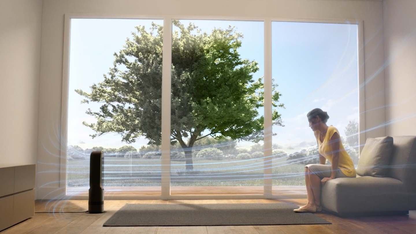 Dyson Hot+Cool Jet Focus v provedení bílá stříbrná